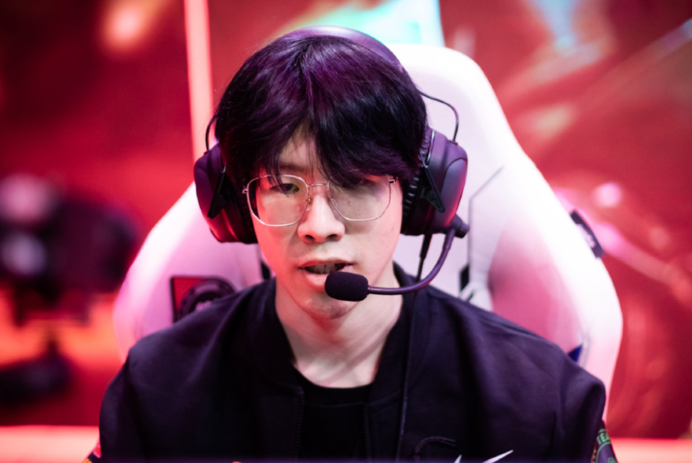 Falcons 在与 3DMAX 的紧张比赛中晋级 ESL Pro League Season 22 半决赛;