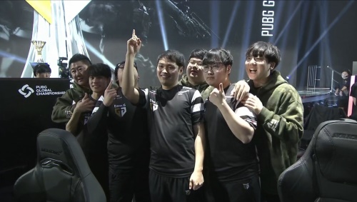 真实版丹麦核心科技？Apeks负于作弊队伍无缘RMR赛事